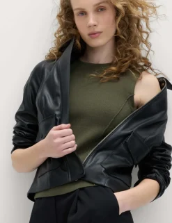 Textured Waisted Slim Fit Knitted Vest