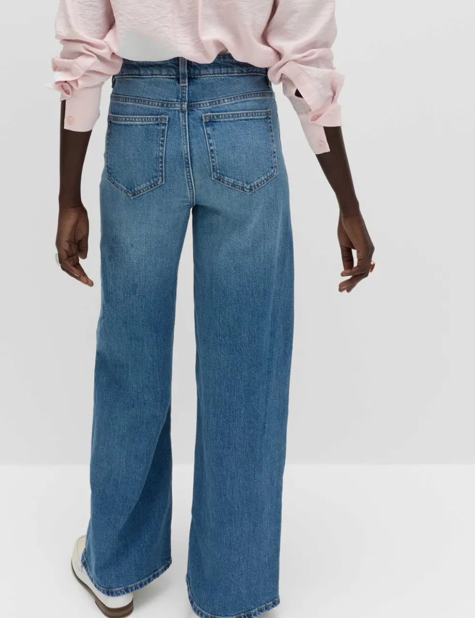 The Wide-Leg Jeans