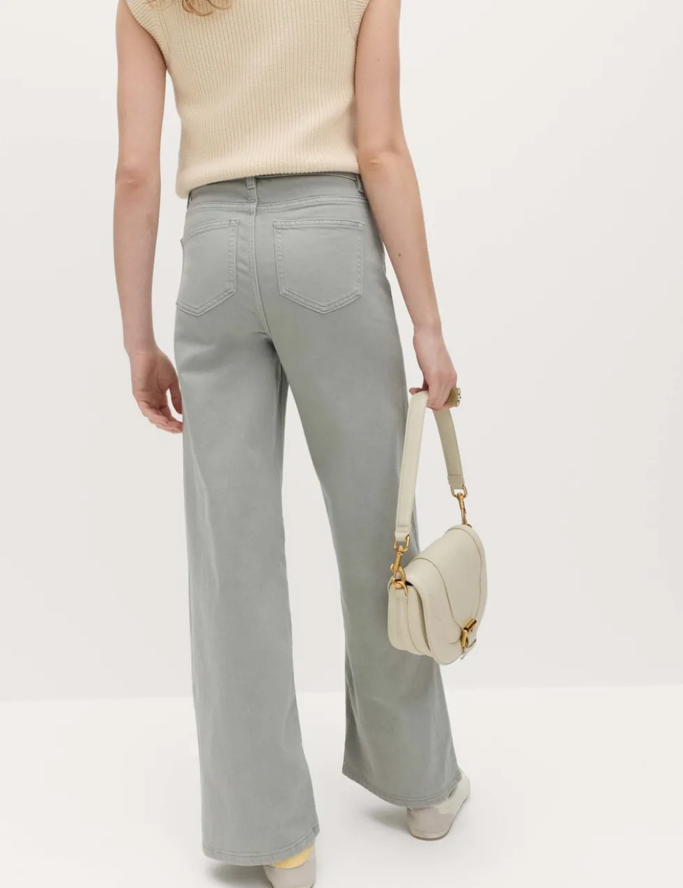 The Wide-Leg Jeans