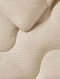 Tufted Dots 4.5 Tog Coverless Duvet Set