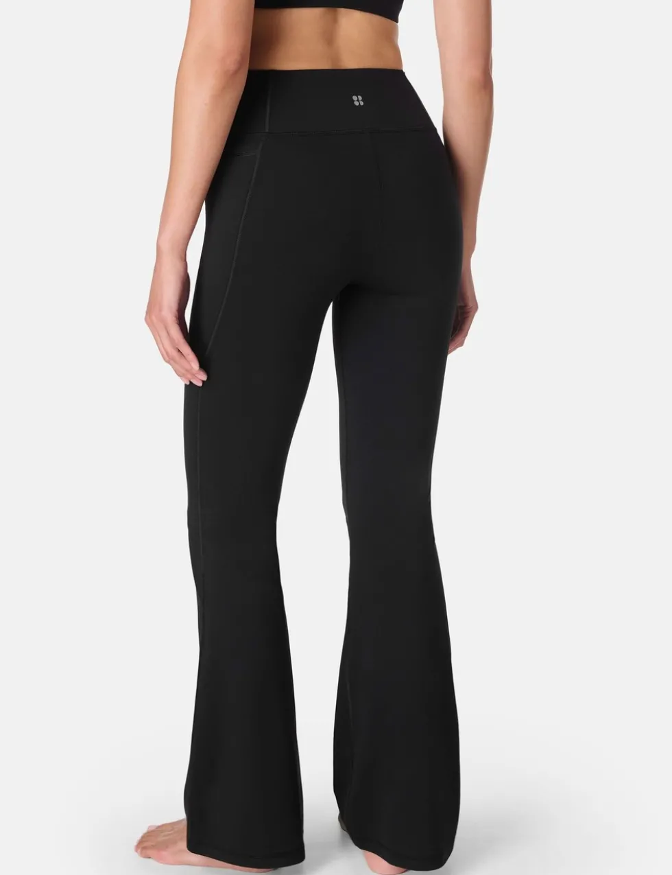 Ultimate 32 Studio Flared Leggings