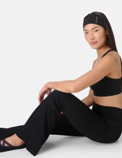 Ultimate 32 Studio Flared Leggings