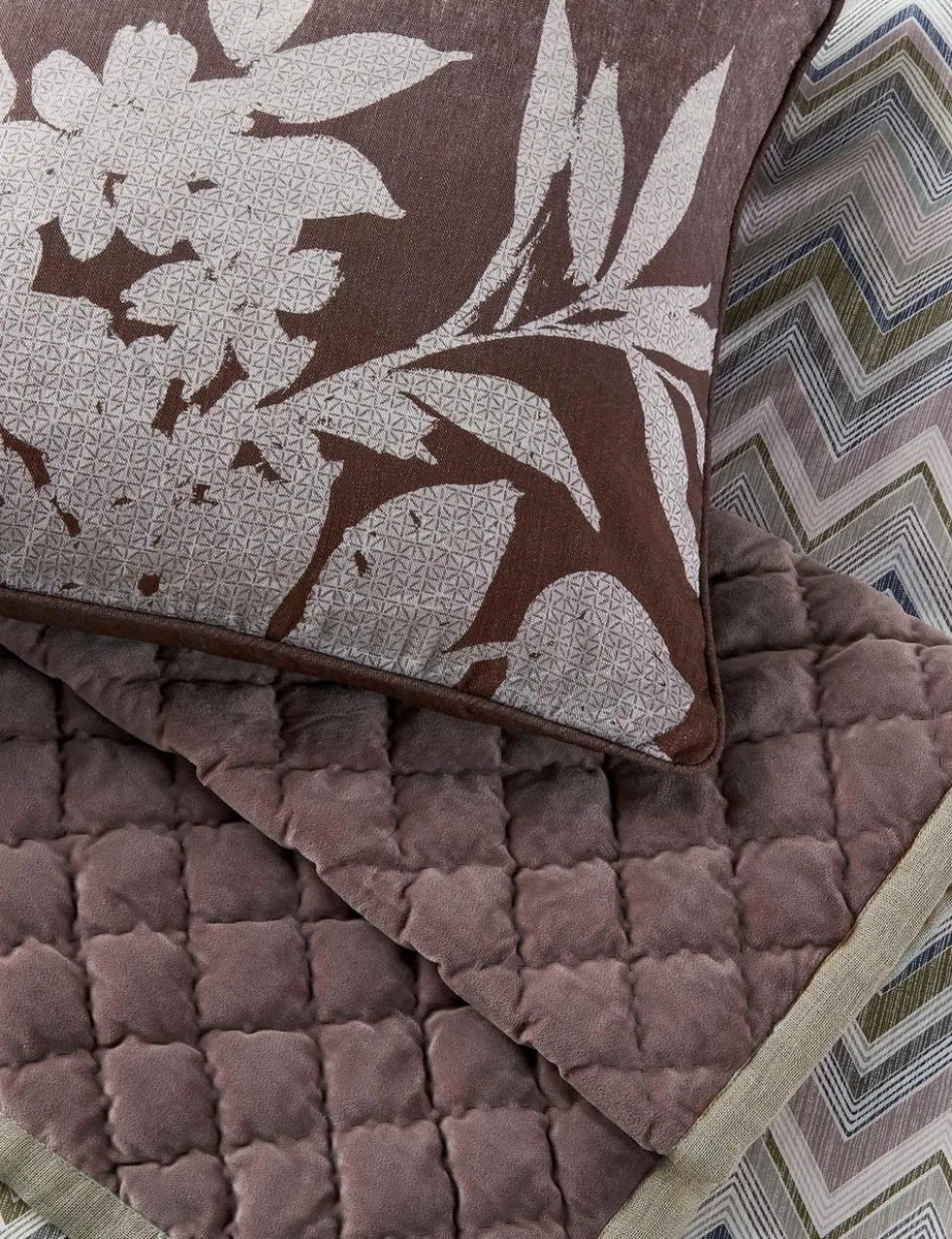 Velvet Claudia Throw