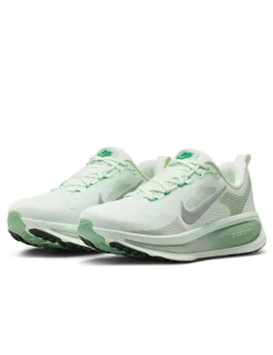 Vomero 18 Trainers