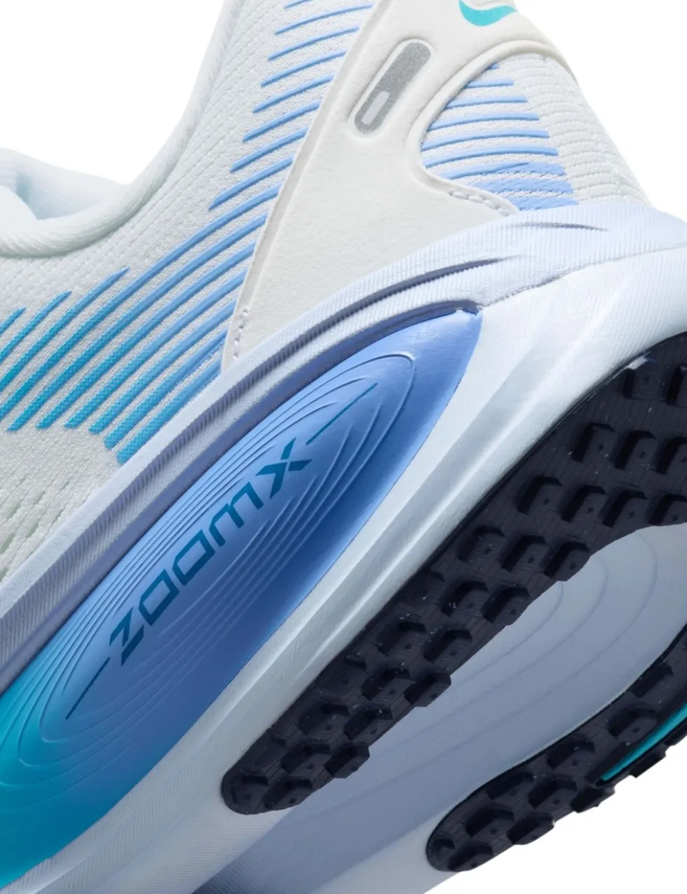 Vomero 18 Trainers