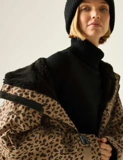 Waterproof Leopard Hooded Changing Robe