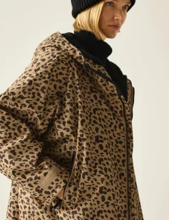 Waterproof Leopard Hooded Changing Robe