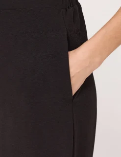 Wide Leg Cropped Trousers