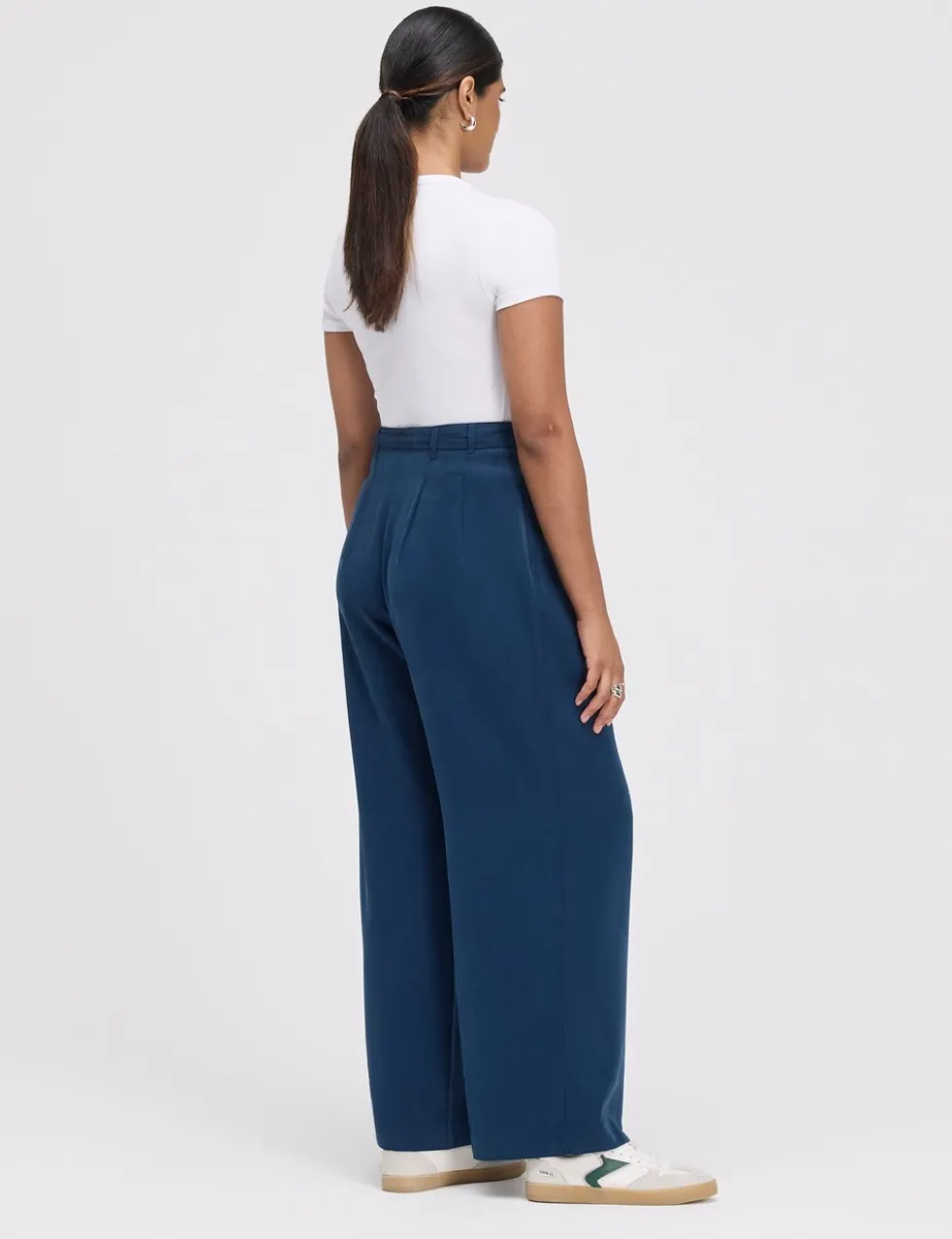 Wide Leg Trousers
