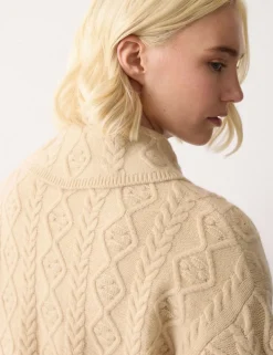 Wool Rich Cable Knit Collared V-Neck Cardigan