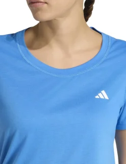 Workout Essentials Scoop Neck T-Shirt
