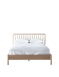 Wycombe 4'6" Spindle Bed
