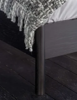 Wycombe Spindle Bed